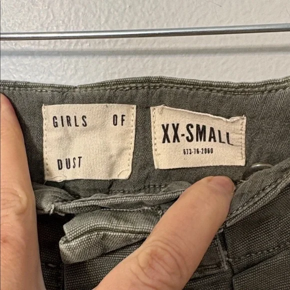 Girls of Dust Olive Cargo Pants XS Utility Workwear Wide Leg - Picture 3 of 5